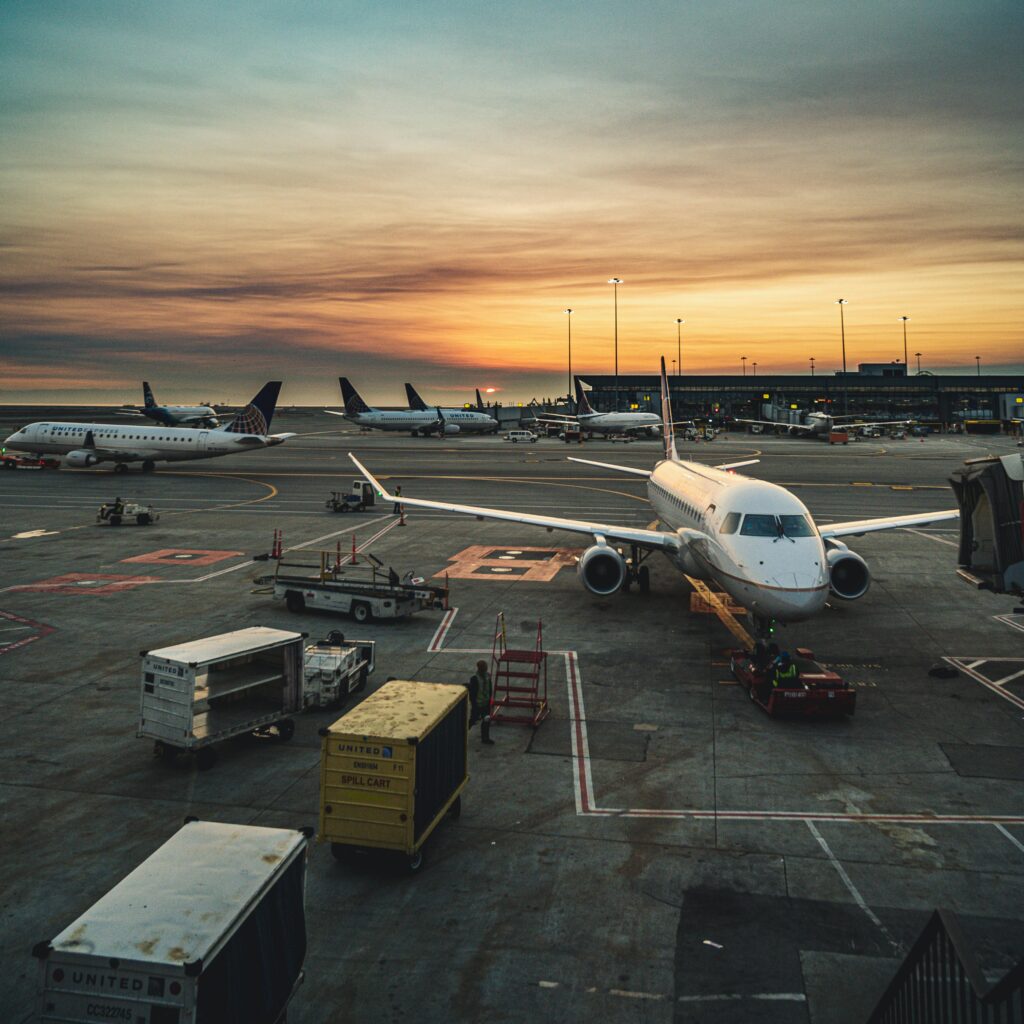 airports in california​